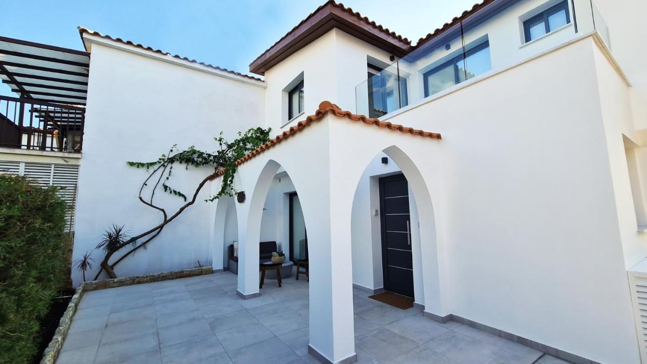 Phaedrus Living: Seaview Luxury Villa Venus Paphos Exteriör bild