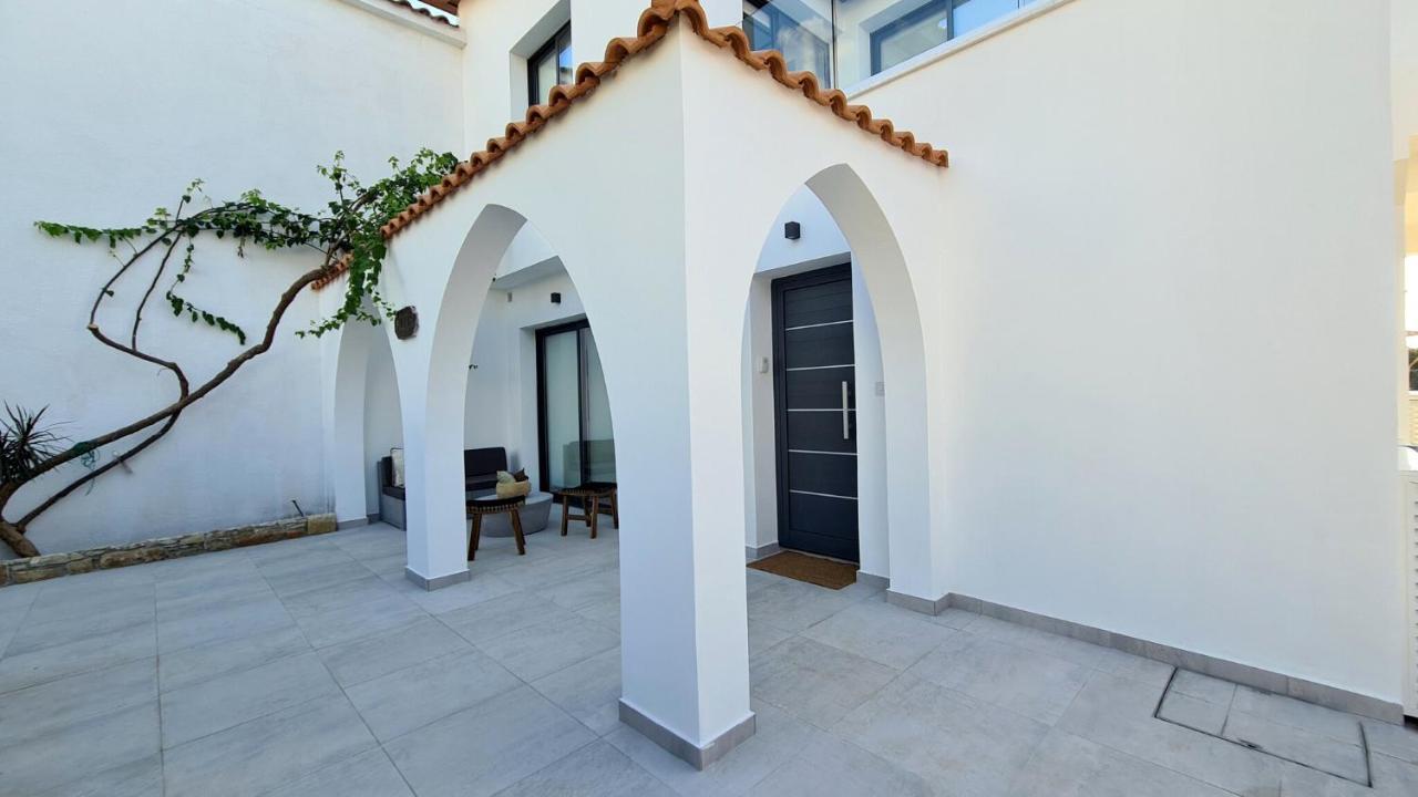 Phaedrus Living: Seaview Luxury Villa Venus Paphos Exteriör bild